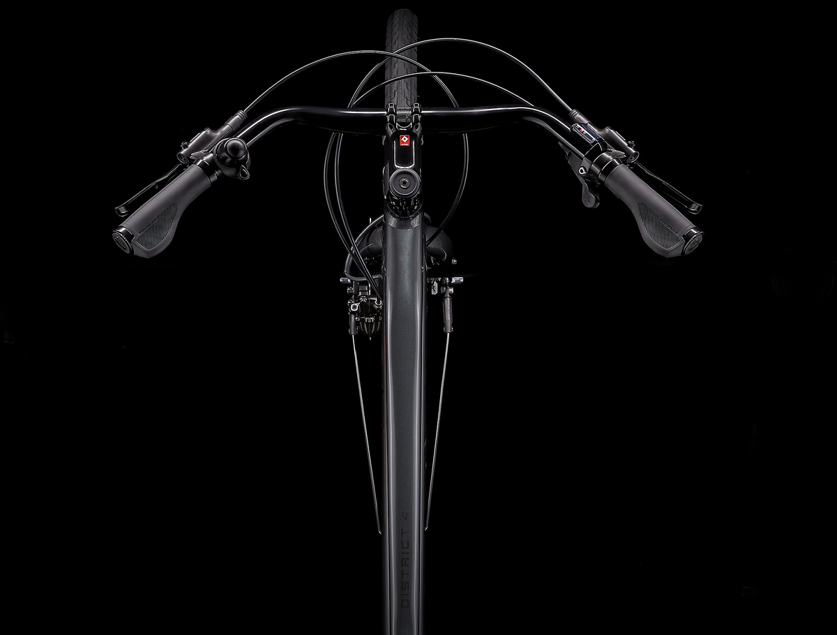 Trek District 4 Equipped Stagger