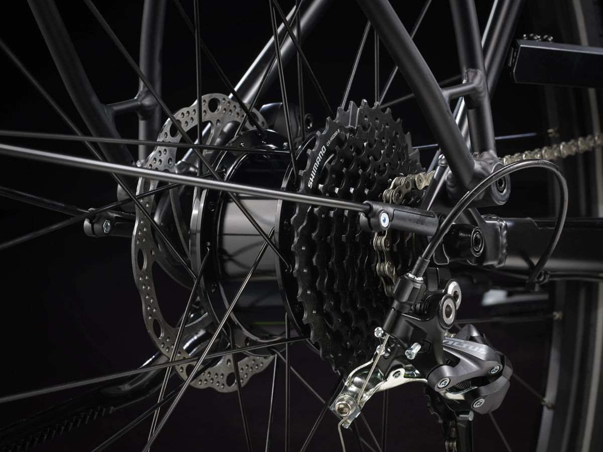  Trek FX+ 2 Stagger